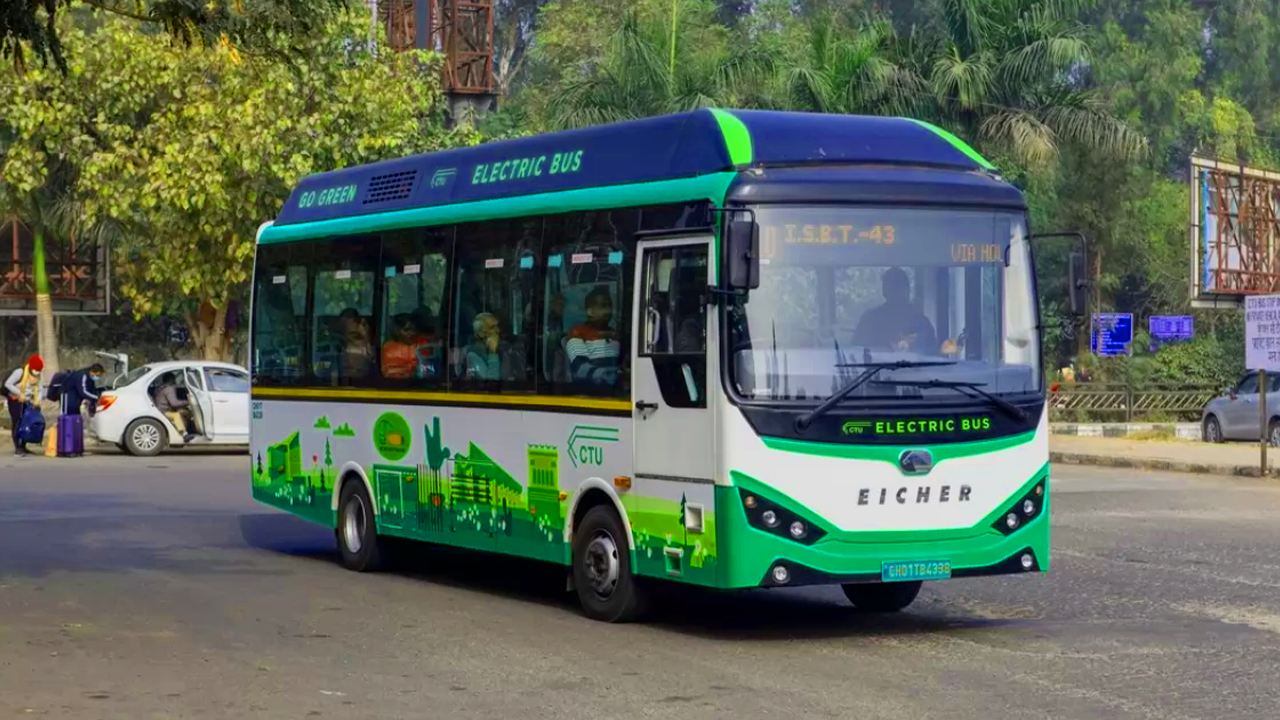 नागपुरात इलेक्ट्रिक शटल बस सेवा उद्यापासून शुरू; एअरपोर्ट मेट्रो स्टेशन ते विमानतळ